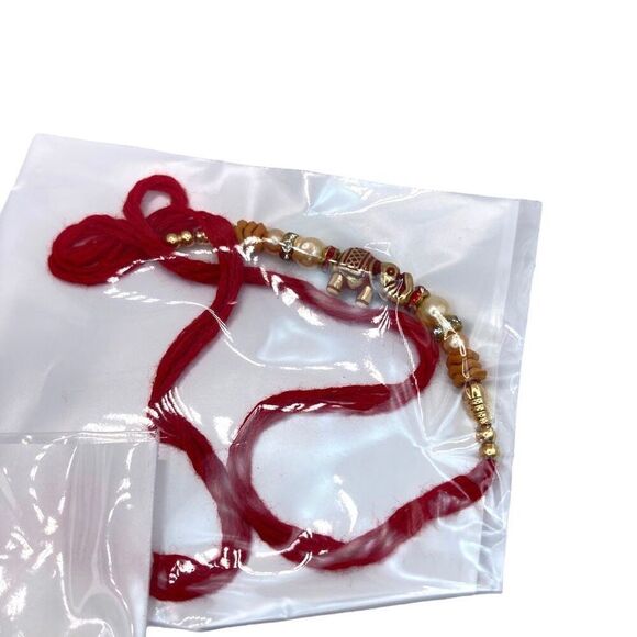 Set of 3 red thread Raakhi indie bracelets - Picture 3 of 4